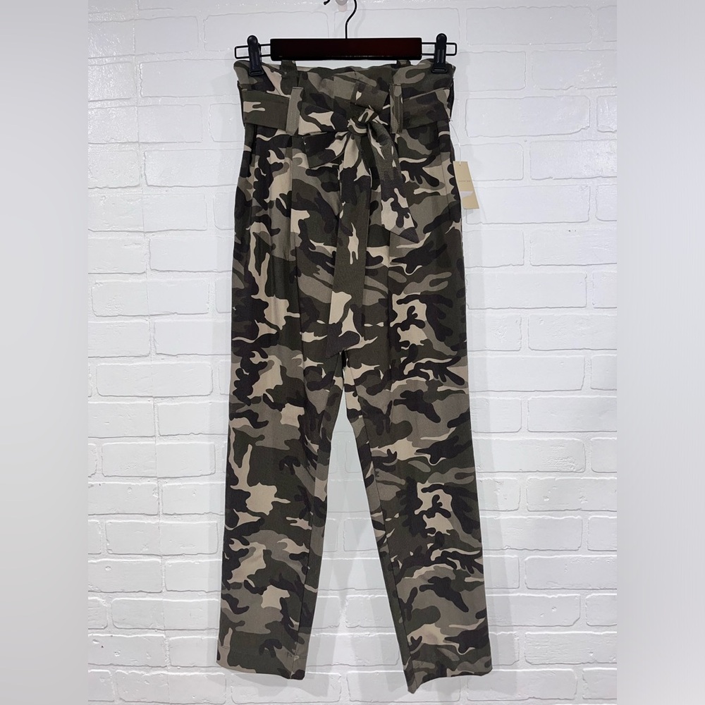 NWT Rescent Rive High-Waisted Belted Camouflage Stretchy Pants